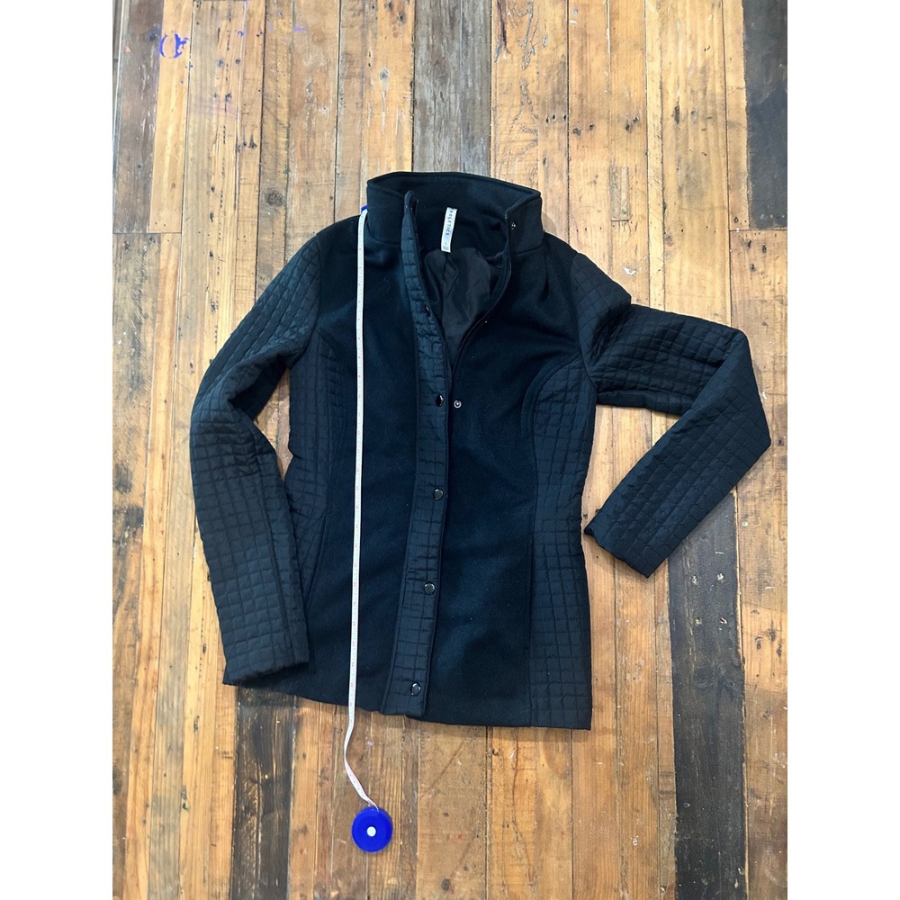 Fabletics athletic Fall winter black quilter jacket with pockets size small